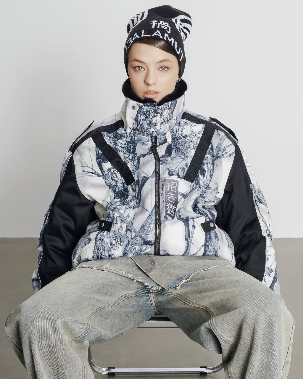 Бомбер "WHITE NOISE"