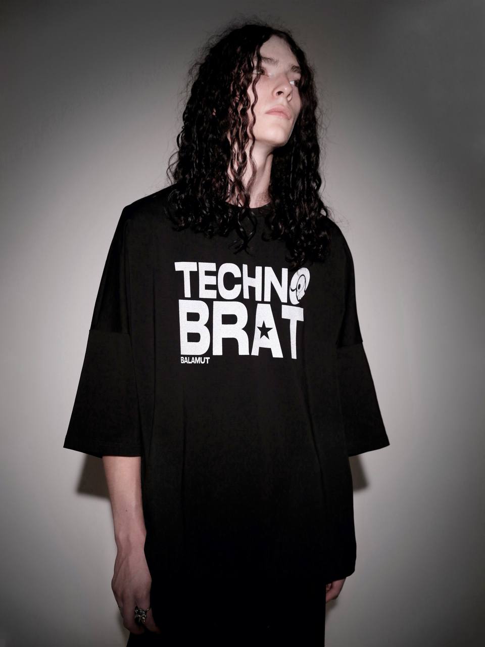 Футболка "TECNO BRAT"