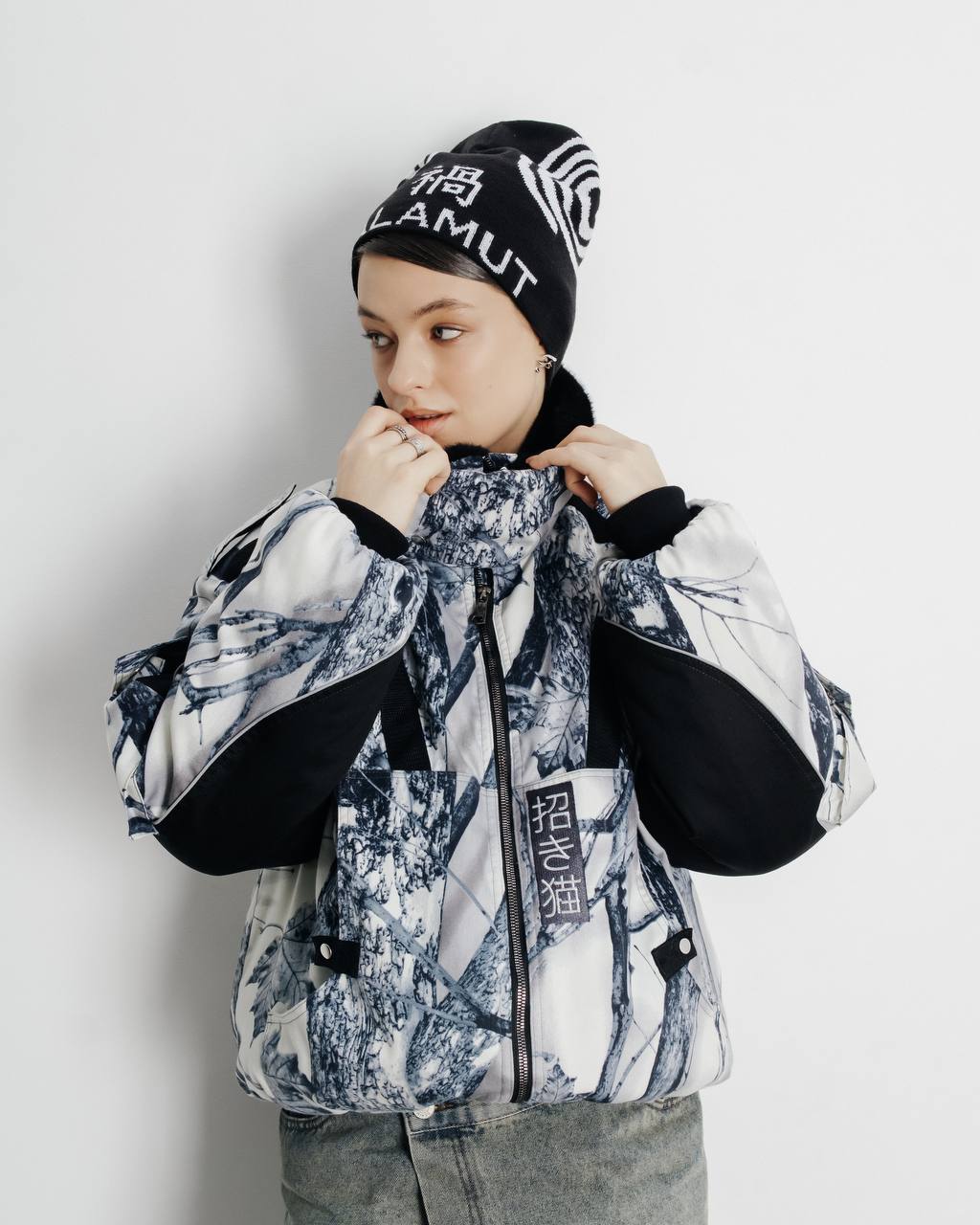 Бомбер "WHITE NOISE"